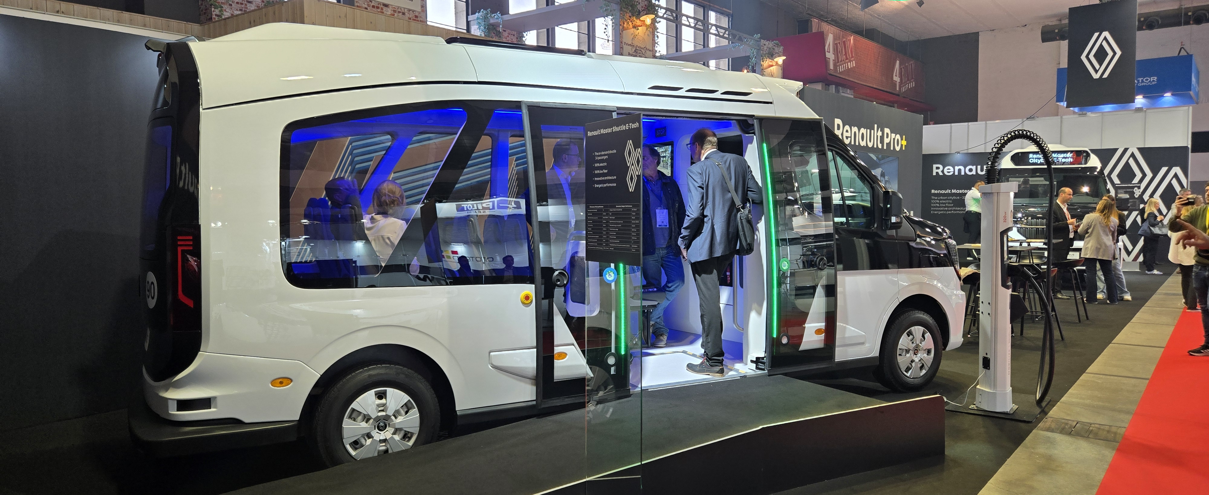 Opac contributes to Renault’s new electric minibuses